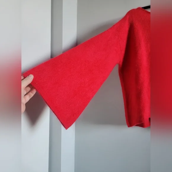 Banana Republic Red Brushed Cashmere Flare-Sleeve Scoopneck Sweater Womens Small